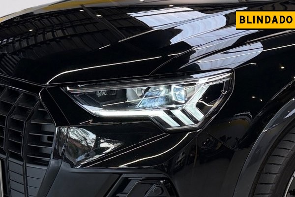 AUDI Q3 2.0 40 TFSI GASOLINA PERFORMANCE BLACK QUATTRO TIPTRONIC 2024/2024